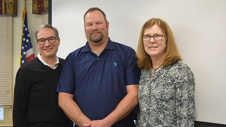 Photo from left: Board of Trustees Chair Rich Montalbano, Support Staff Assembly Co-President Michael Kaufman, and Support Staff Assembly Co-President Connie Speier.