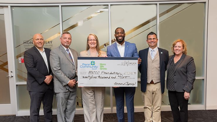 Penn Community Bank recently donated $25,000 to support the Montcoworks Apprenticeship Program at Montgomery County Community College (MCCC). From left: Kyle Longacre, Dean of Workforce and Economic Development; Jay Browning, Executive Director of the Foundation; Dr. Victoria L. Bastecki-Perez, MCCC President; Bernard Tynes, Penn Community Bank Executive Vice President & Chief Marketing & Impact Officer; Rick Battaglia, Senior Vice President of Commercial Lending at Penn Community Bank; Sandra Benedict-Ziegler, Vice President & Director of Training & Development at Penn Community Bank. Photo by Linda Johnson.